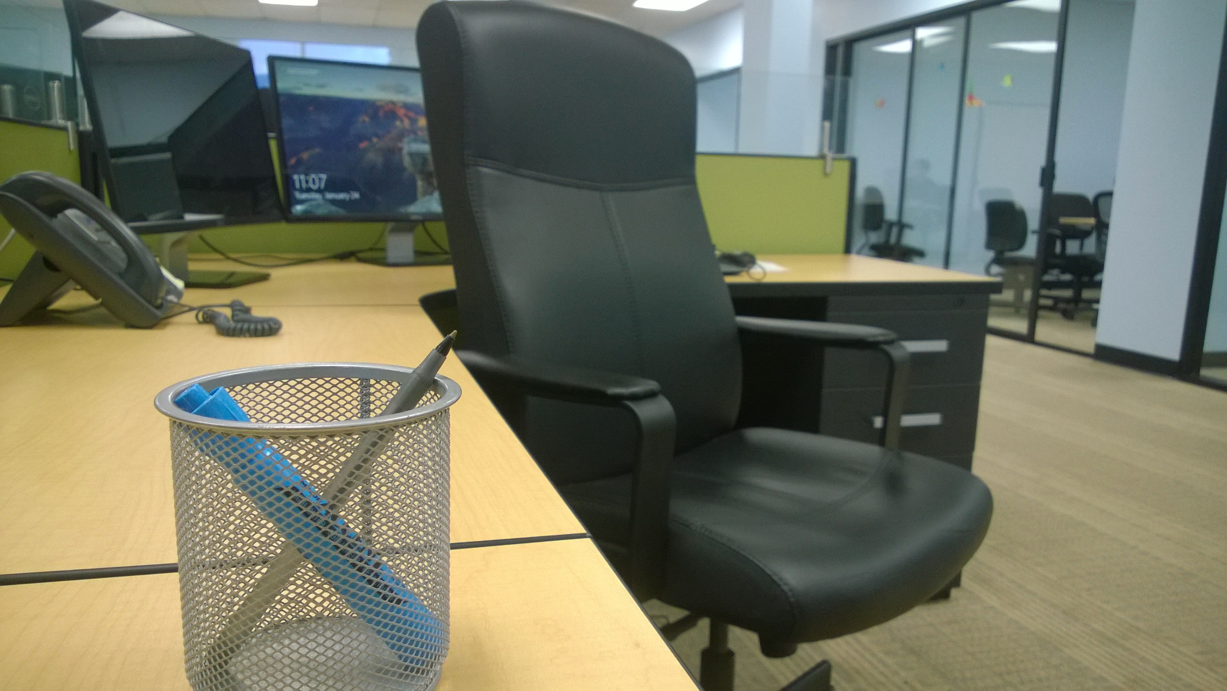 new office desk chair irvine