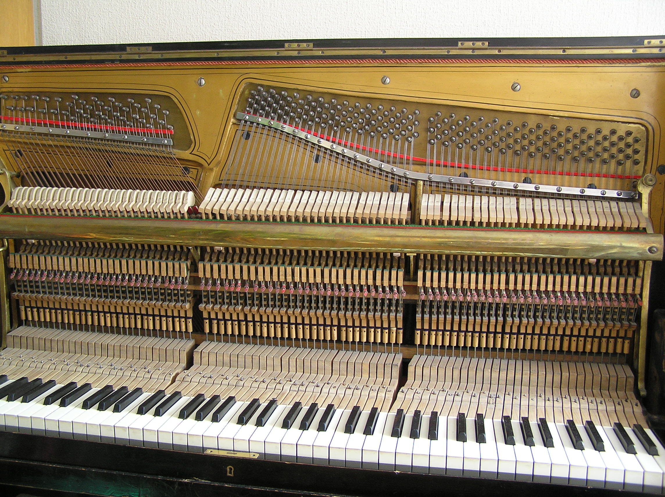 How a Piano Works - Cocoweb - Quality LED Lighting Specialists